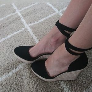 Black Espadrilles (Fits size 8.5 or 9)